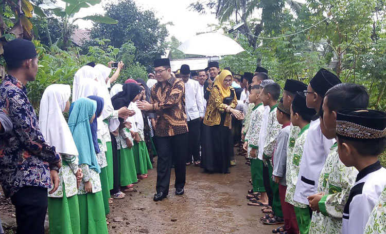 Jalin Silaturahmi, Bupati Tasik Kunjungi Pondok Pesantren