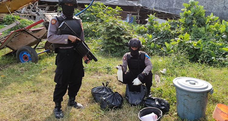 Malam Idul Fitri, Polres Tasik Kota Berhasil Amankan Ribuan Liter Miras