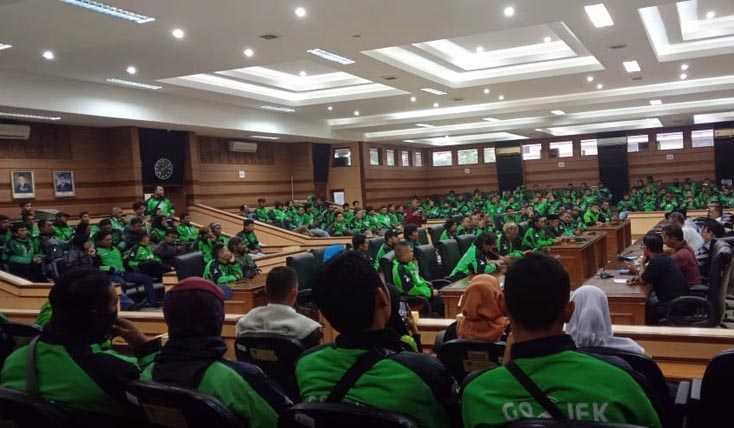Audiensi Mitra Gojek dengan DPRD Kota Tasikmalaya Harapkan Solusi