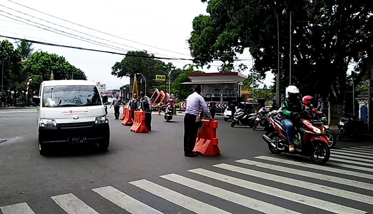 Kadishub Akui Kesulitan Pengaturan Zebra Cross di Jalan Batu Andesit