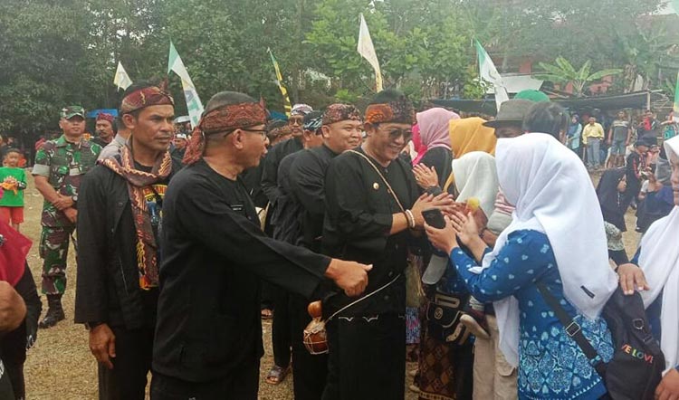 Dangiang Sunda Pakidulan, Ade: Kembangkan Kembali Tradisi Sunda Jangan Kalah oleh Perkembangan Zaman