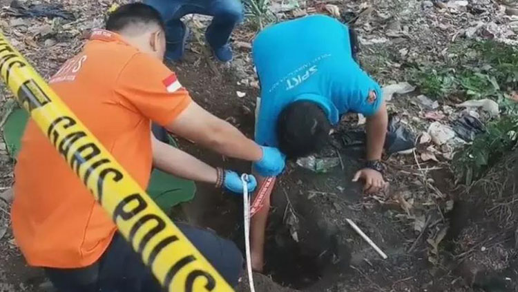 Seorang Warga Mengaku Kuburkan Kucing, Ternyata Bayinya