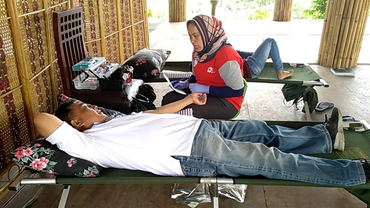 IKA Nepatas ’86 juga Menggelar Baksos Donor Darah