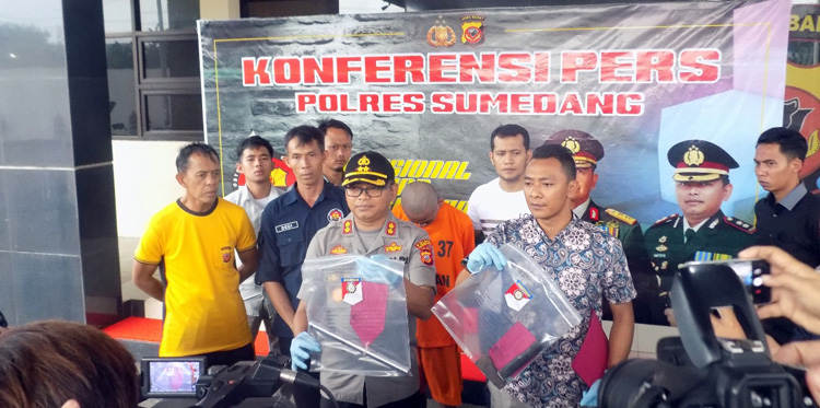 Polres Sumedang Gelar Konferensi Pers Tindak Pidana Penganiayaan