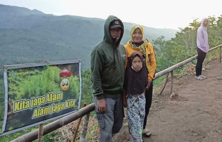 Bukit Panenjoan Pangandaran, Negeri Diatas Awan yang Kini Viral