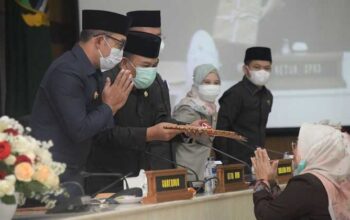 DPRD Jabar dan Pemprov Berhasil Ciptakan Perda Pesantren Pertama di Indonesia