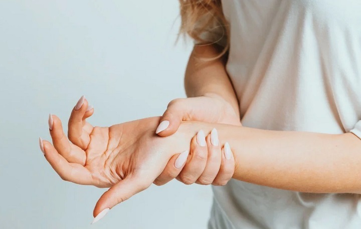Jangan Sepelekan Kesemutan di Tangan, Kenali Penyebabnya