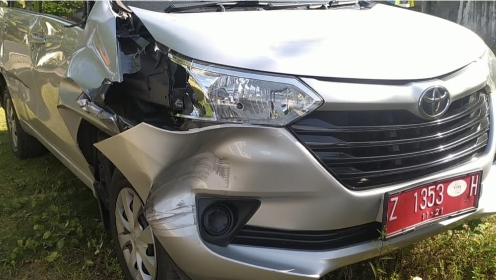 Mobil Dinas Kepala Bidang Pengembangan Karir, Mutasi dan Kepangkatan Dinas BKPSDM Kota Tasikmalaya