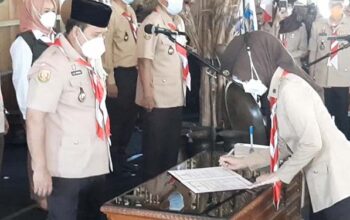 Unik, Ketua Kwarda Jawa Barat Lantik Mabicab Pangandaran di Alam Terbuka
