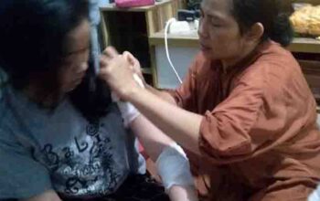Tak Tega Lihat Anaknya Luka Sayat, Ibu Muda Duel dengan Pencuri