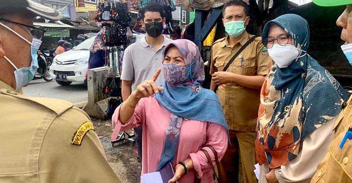 Anggota Komisi II DPRD Jabar Sidak Pasar Tanjungsari Sumedang