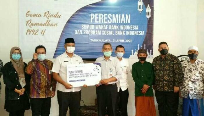 BI Tasikmalaya Resmikan Sumur Wakaf di Leuwi Goong