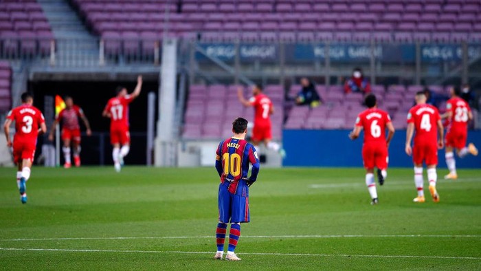 Dikalahkan Granada 1-2, Barcelona Gagal Puncaki Klasemen La Liga