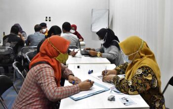 Diskominfo dan DKPP Vaksinasi Covid-19 Ke-2 untuk ASN dan Awak Media