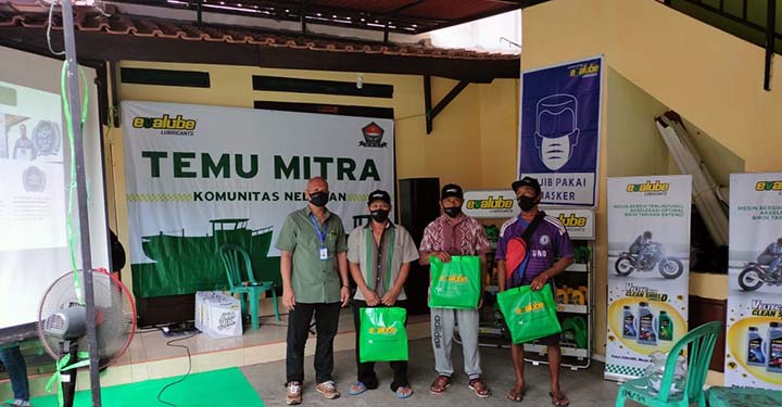Evalube Keluar Zona Nyaman, Membidik Nelayan Masyarakat Pesisir