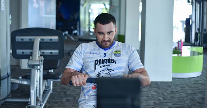Tak Sesuai Ekspektasi, Persib Putuskan Kontrak Farshad Noor