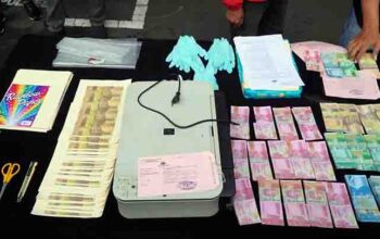 Pelaku Produksi dan Pengedar Uang Palsu Diamankan Polisi