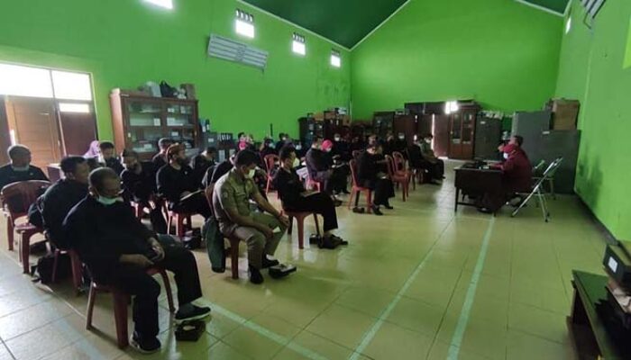 Diskopukmnaker Kabupaten Tasik Sosialisasikan BPUM Melalui Pemdes