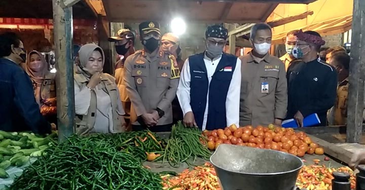 Jelang Idul Fitri 1442 H, TPID Kota Tasik Sidak Pasar Cikurubuk