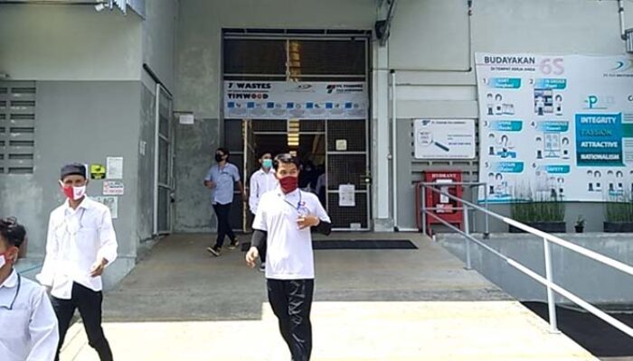Tak Berikan THR, Wagub Jabar Akan Cabut Izin Perusahaan