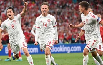 Kalah Dua Kali, Denmark Lolos Dramatis ke Perempatfinal