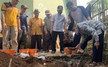 Budaya Gotong Royong Masih Melekat di Warga Kampung Cideres Tasikmalaya