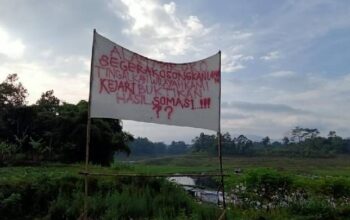 Konflik Ponpes vs Warga di KBB Semakin Memanas, Warga Pasang Spanduk untuk Usir Pesantren
