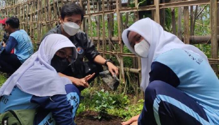 Milenial KBB Berkolaborasi Mendorong Terciptanya Sekolah yang Ekologis 