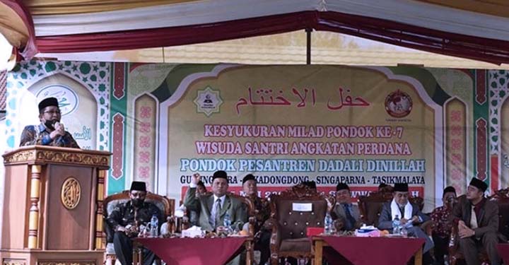 Bupati Tasikmalaya Hadiri Wisuda Santri Ponpes Dadali Dinnillah