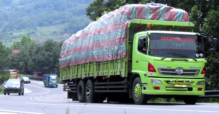 Truk Angkutan Barang Diimbau Tidak Beroperasi Saat Mudik