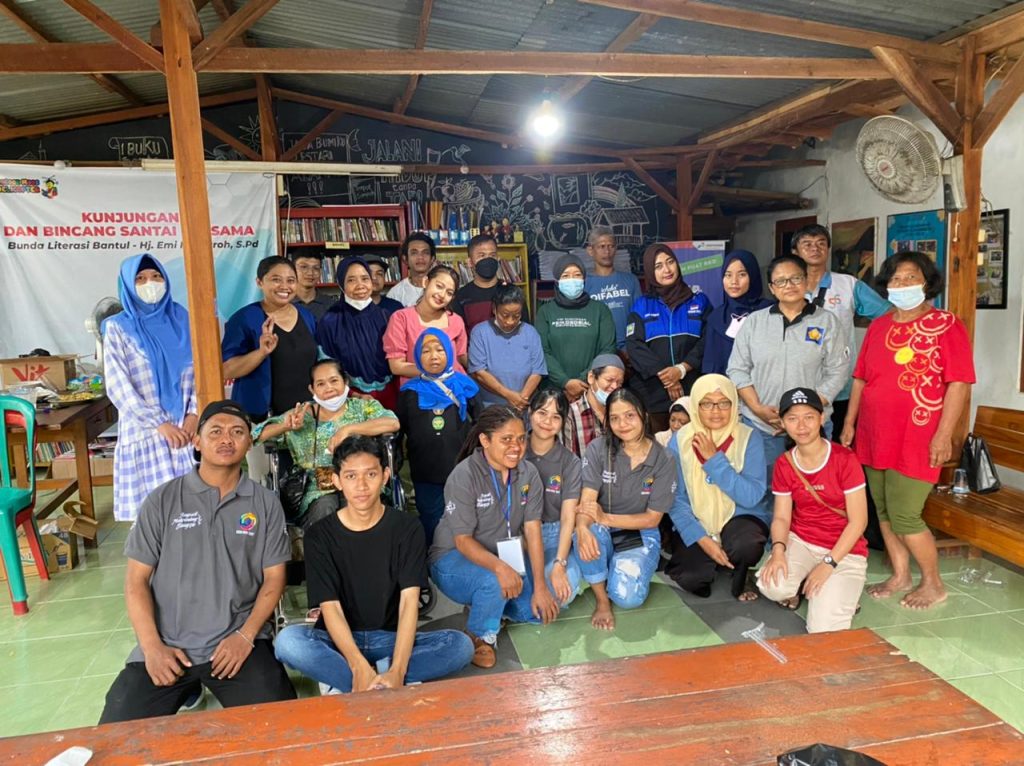 KKN Kelompok 20 Universitas Mercu Buana Jalin Interaksi dengan Warga Difabel Pinilih