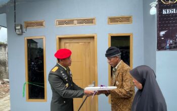 Humanis, Pusdiklatpassus Berbagi di HUT TNI ke-77