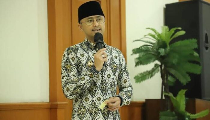 Hengky Tegaskan H-7 Perusahaan Wajib Bayar THR Tepat Waktu