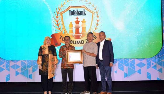 BPR Artha Galunggung Kembali Raih Penghargaan TOP BUMD
