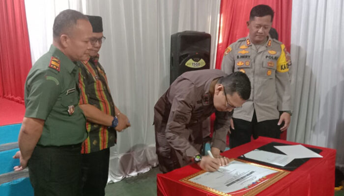 Polres Tasikmalaya dan Masyarakat Bersatu; Desa Tenjowaringin Salawu Hadirkan Kampung Bebas Narkoba
