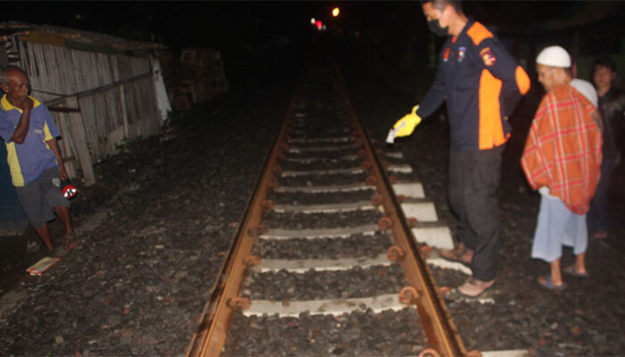 Heboh! Pemuda Tewas Terserempet KA Serayu