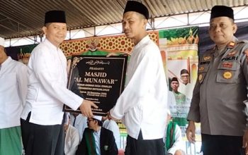 Masjid Al Munawar di Dusun Ciomas, Desa Ciwalen, Dayeuhluhur, Cilacap Diresmikan oleh Camat