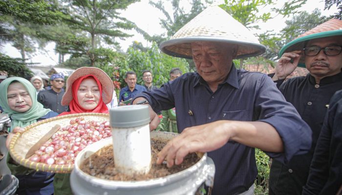 Buruan Sae: Solusi Strategis Kota Bandung untuk Menangani Stunting dan Inflasi