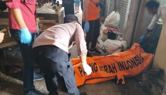 Mayat Pria Tanpa Identitas Gegerkan Pasar HPKP Cikurubuk Tasikmalaya