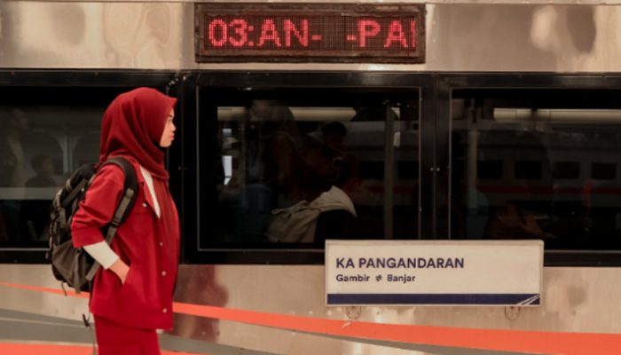 PT KAI Daop 2 Bandung Mencatat Prestasi dengan 1,8 Juta Penumpang KA Jarak Jauh pada Semester I 2024