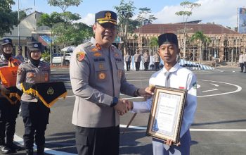 Berani Panjat Tiang Bendera, Reza, Pahlawan Cilik yang Menginspirasi