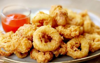 Cumi Goreng Tepung Renyah, Rahasia Kelezatan Makan Siang yang Tak Tertandingi