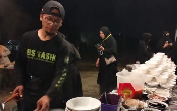 Malam Berkah di Galunggung, 1.000 Porsi Bakso untuk Pecinta Alam