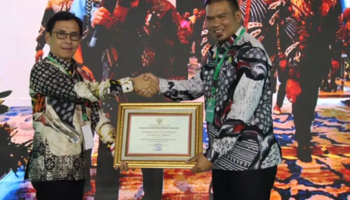 Bandung Barat Raih Penghargaan HUB Award 2024 untuk Sistem Transportasi Berkelanjutan