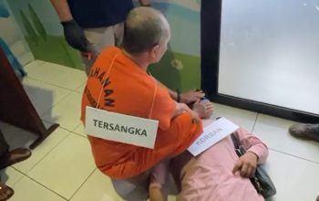 Rekonstruksi Tragedi Wanita dalam Karung, Hutang Piutang Berujung Nyawa Melayang di Sungai Cipinaha