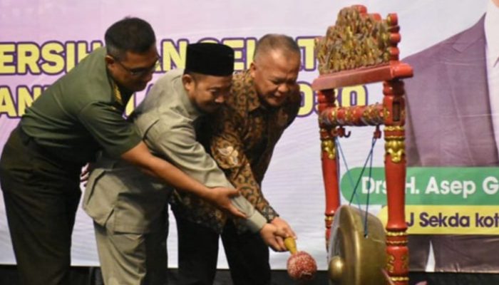 Pj Wali Kota dan Wakil Ketua DPRD Kota Tasik Resmikan Deklarasi ODF untuk Kota Sehat 2030