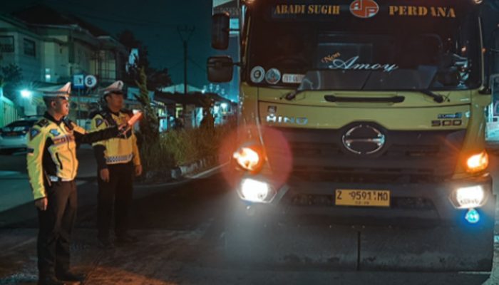 Antisipasi Nataru Macet, Polres Tasikmalaya Terapkan Rekayasa Lalu Lintas di Jalur Selatan
