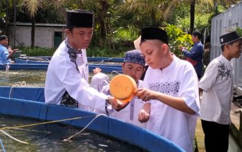 Inovasi Pendidikan Inklusif, Siswa Difabel Eksplorasi Teknologi Bioflok di Pesantren Al Kautsar