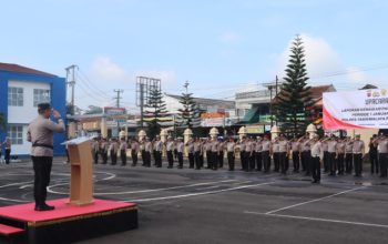Polres Tasikmalaya Gelar Upacara Kenaikan Pangkat dan Pelepasan Personel Purna Tugas