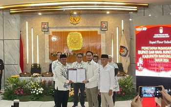 KPU Bandung Barat Tetapkan Jeje dan Asep Jadi Bupati-Wabup KBB